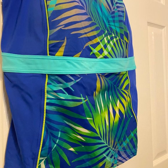 Land's End Tropical Racer Back Tankini - Picture 3 of 8